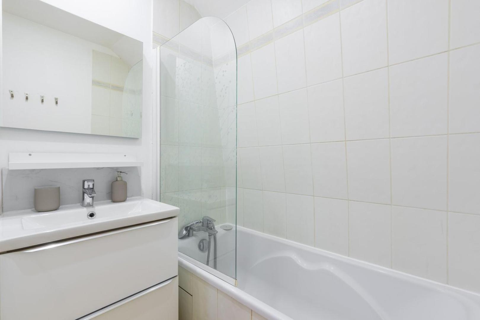 Charming 2-Bedroom Apartment At Croise Laroche Marcq-en-Baroeul Εξωτερικό φωτογραφία