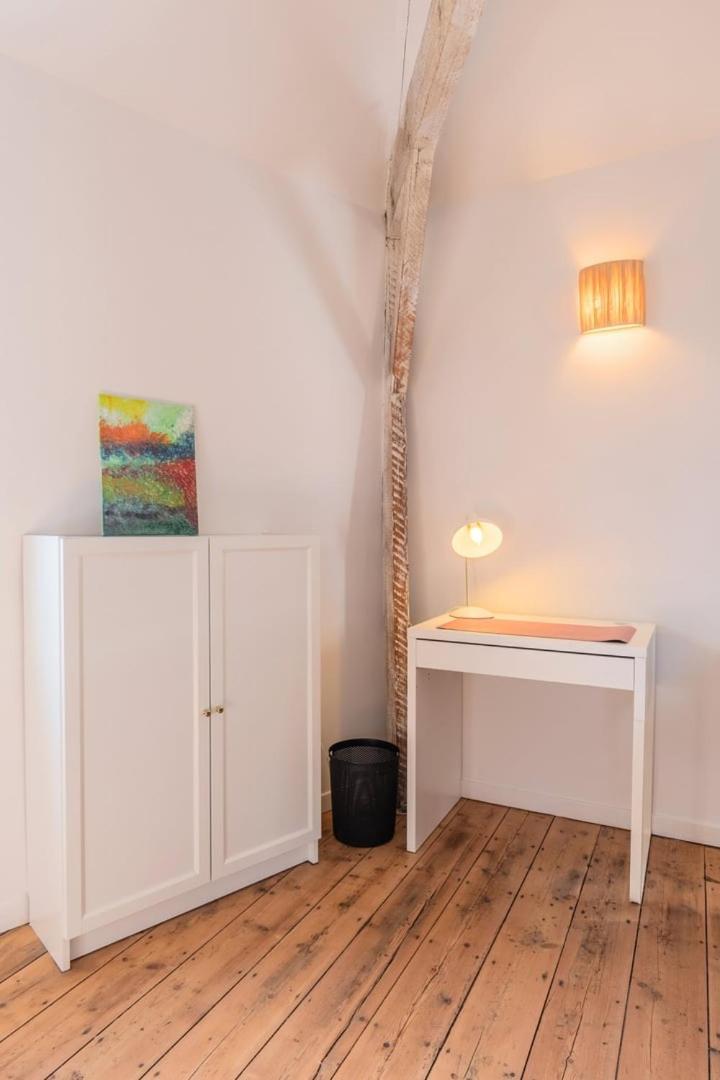 Charming 2-Bedroom Apartment At Croise Laroche Marcq-en-Baroeul Εξωτερικό φωτογραφία